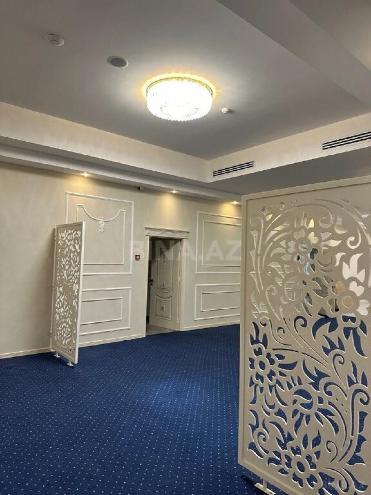 Satılır obyekt 1100 m²