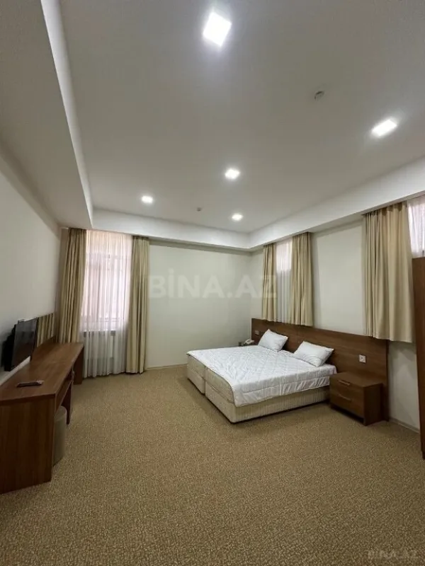 Satılır obyekt 1100 m²