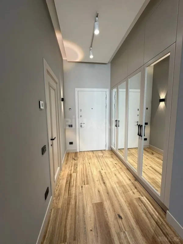 Satılır 2 otaqlı mənzil 65 m²