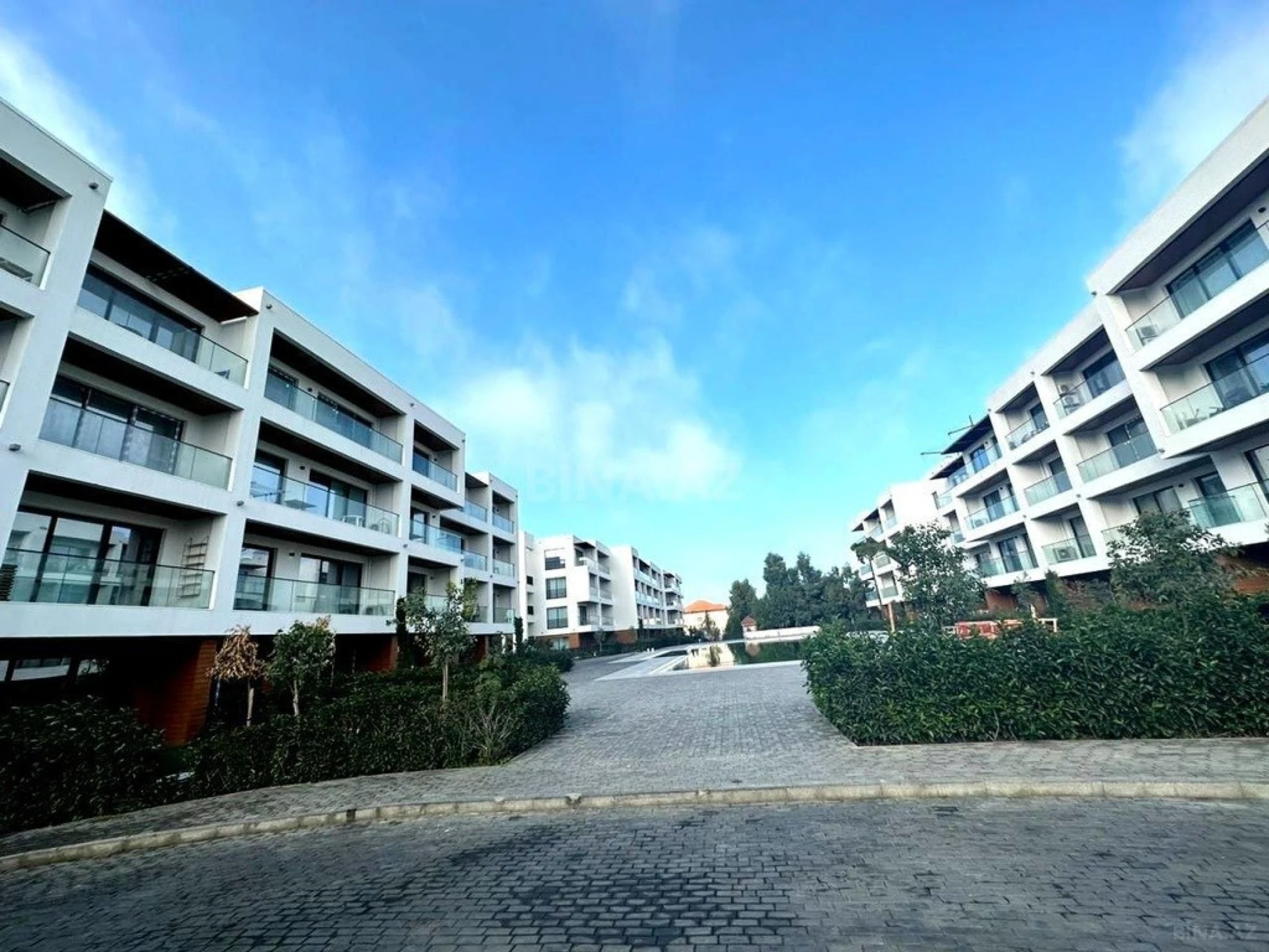 Satılır 2 otaqlı mənzil 65 m²