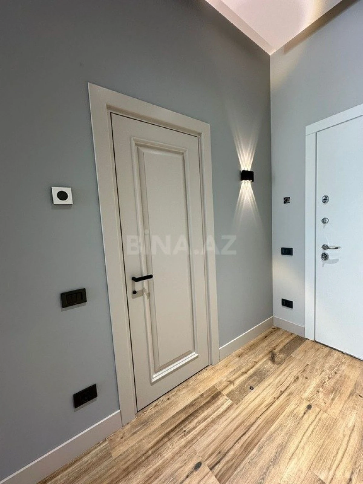 Satılır 2 otaqlı mənzil 65 m²