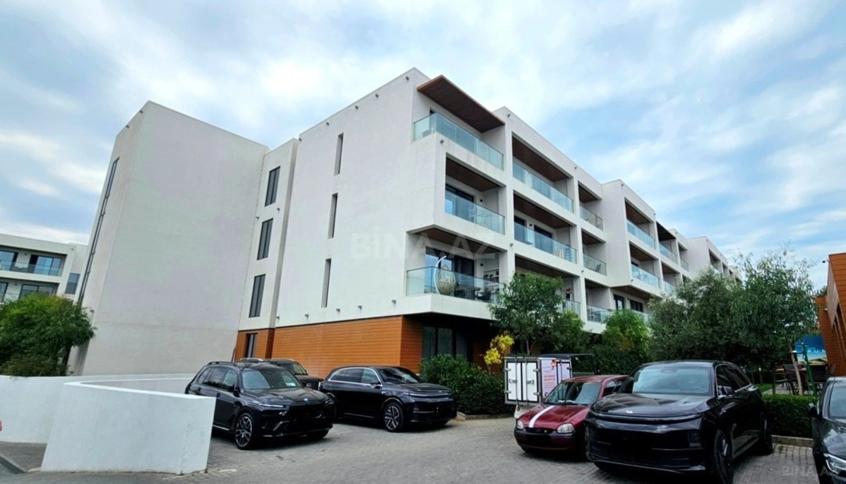 Satılır 2 otaqlı mənzil 65 m²