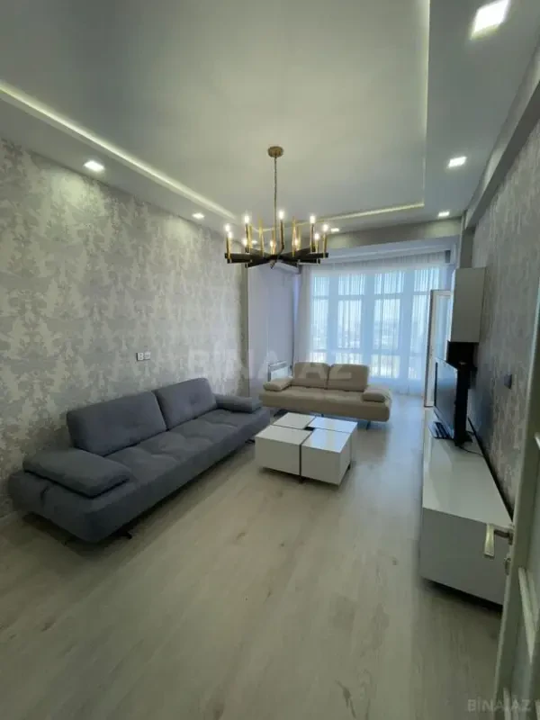 Kirayə verilir 2 otaqlı mənzil 100 m²
