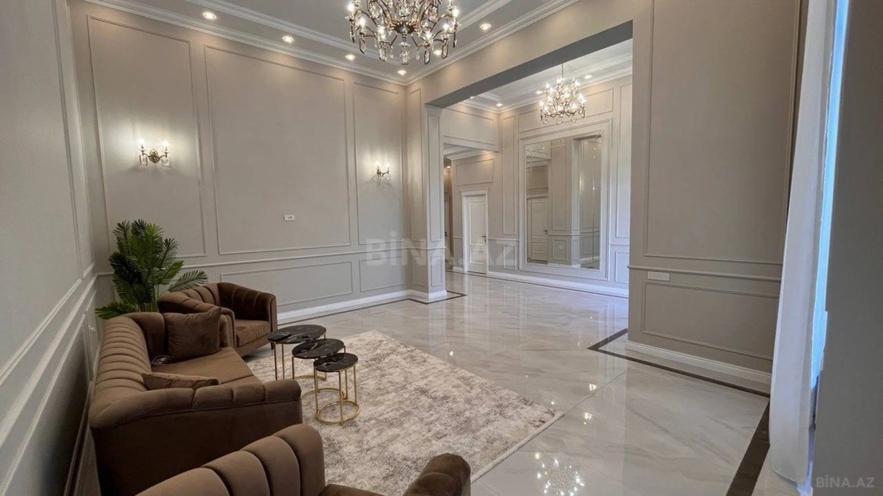 Satılır 5 otaqlı həyət evi 220 m²