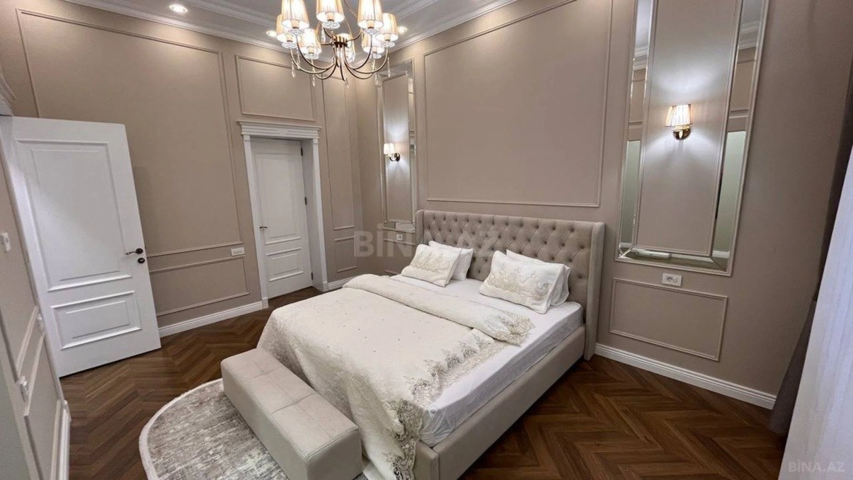 Satılır 5 otaqlı həyət evi 220 m²