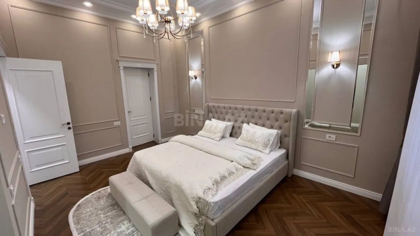 Satılır 5 otaqlı həyət evi 220 m²