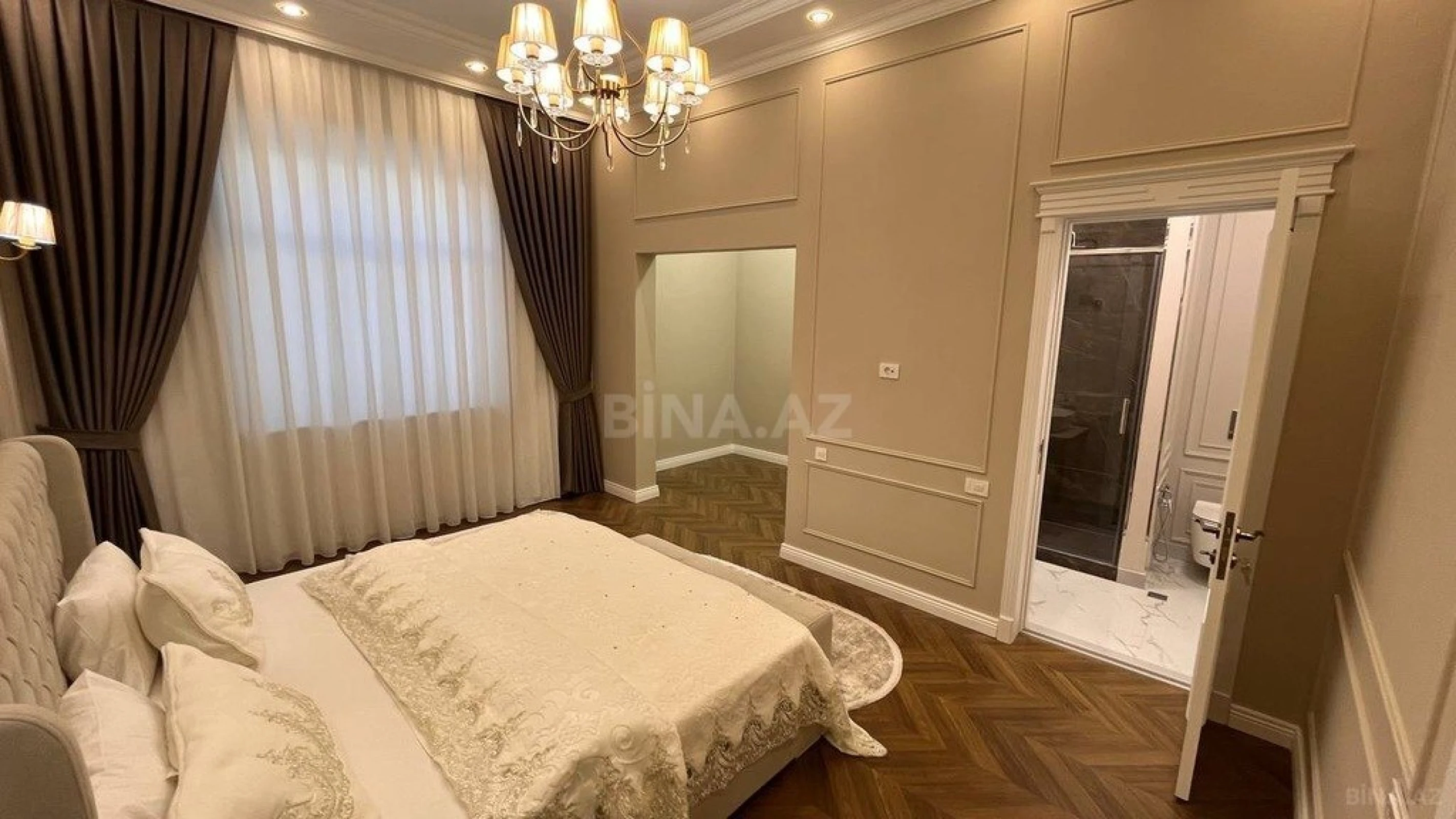 Satılır 5 otaqlı həyət evi 220 m²