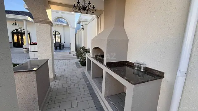 Satılır 5 otaqlı həyət evi 220 m²
