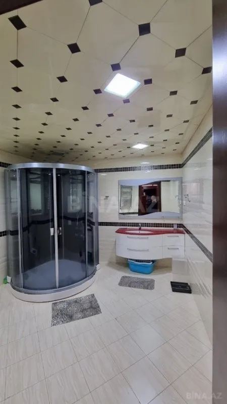 Satılır 3 otaqlı mənzil 215 m²