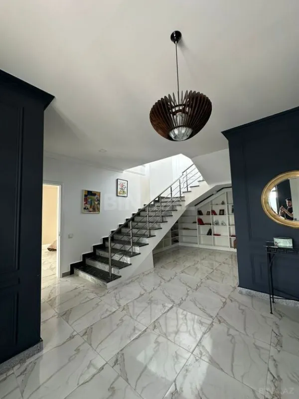 Kirayə verilir 4 otaqlı həyət evi 260 m²