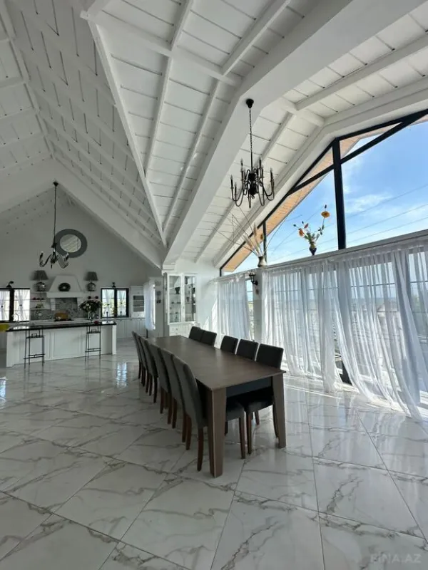 Kirayə verilir 4 otaqlı həyət evi 260 m²