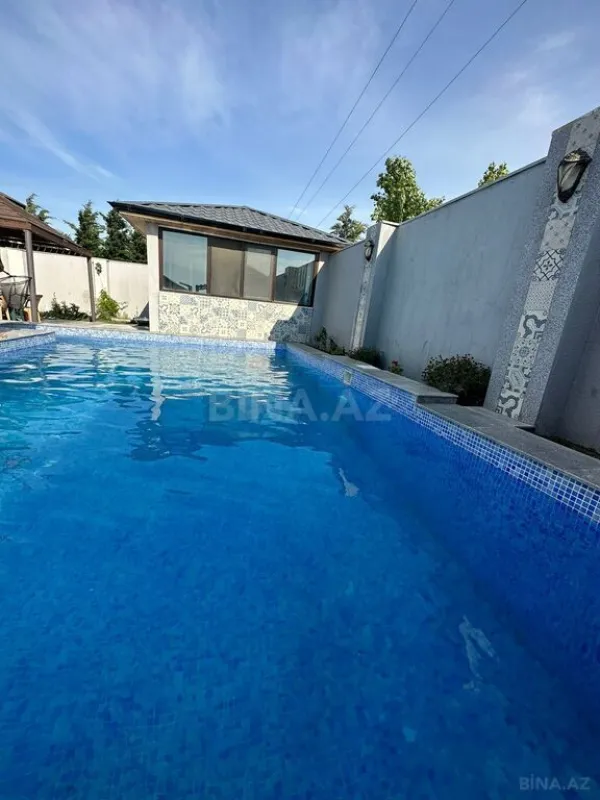 Kirayə verilir 4 otaqlı həyət evi 260 m²