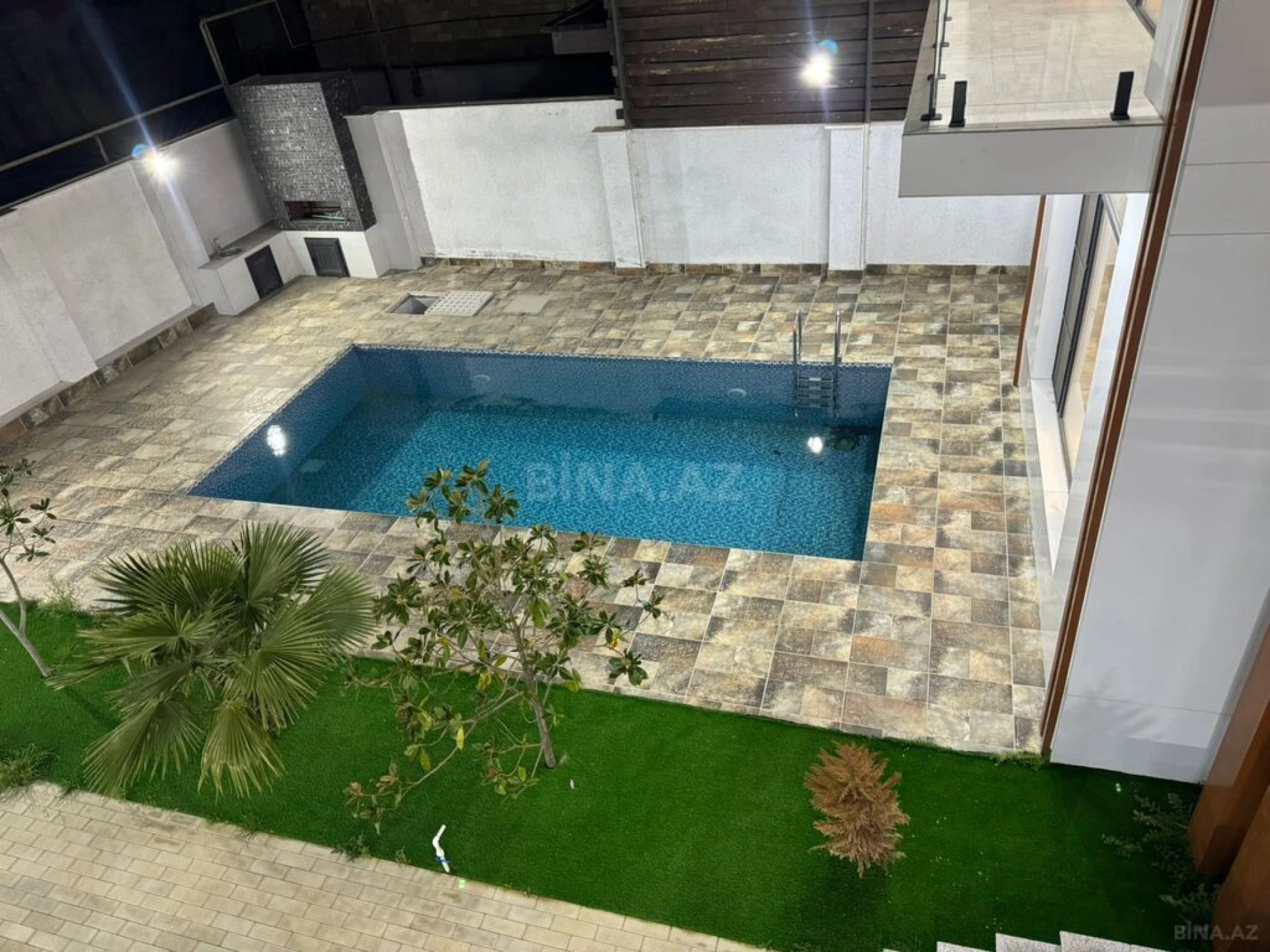 Kirayə verilir 5 otaqlı həyət evi 400 m²