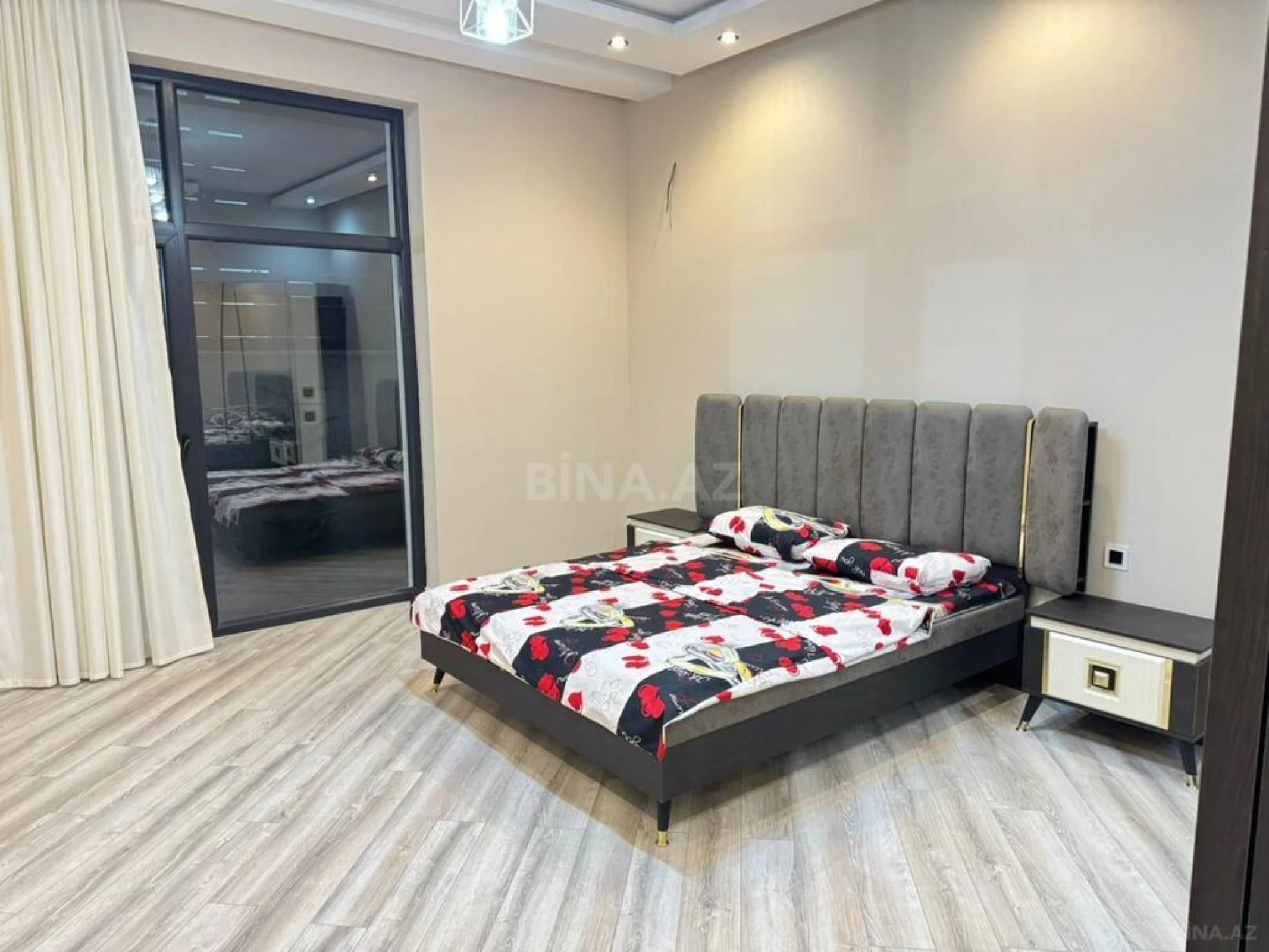 Kirayə verilir 5 otaqlı həyət evi 380 m²