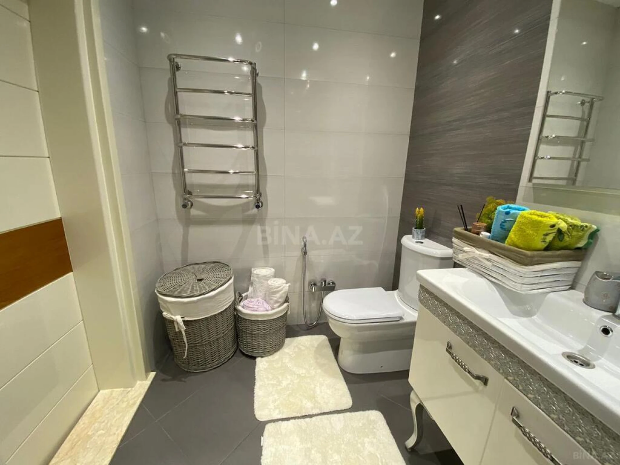 Kirayə verilir 5 otaqlı həyət evi 280 m²