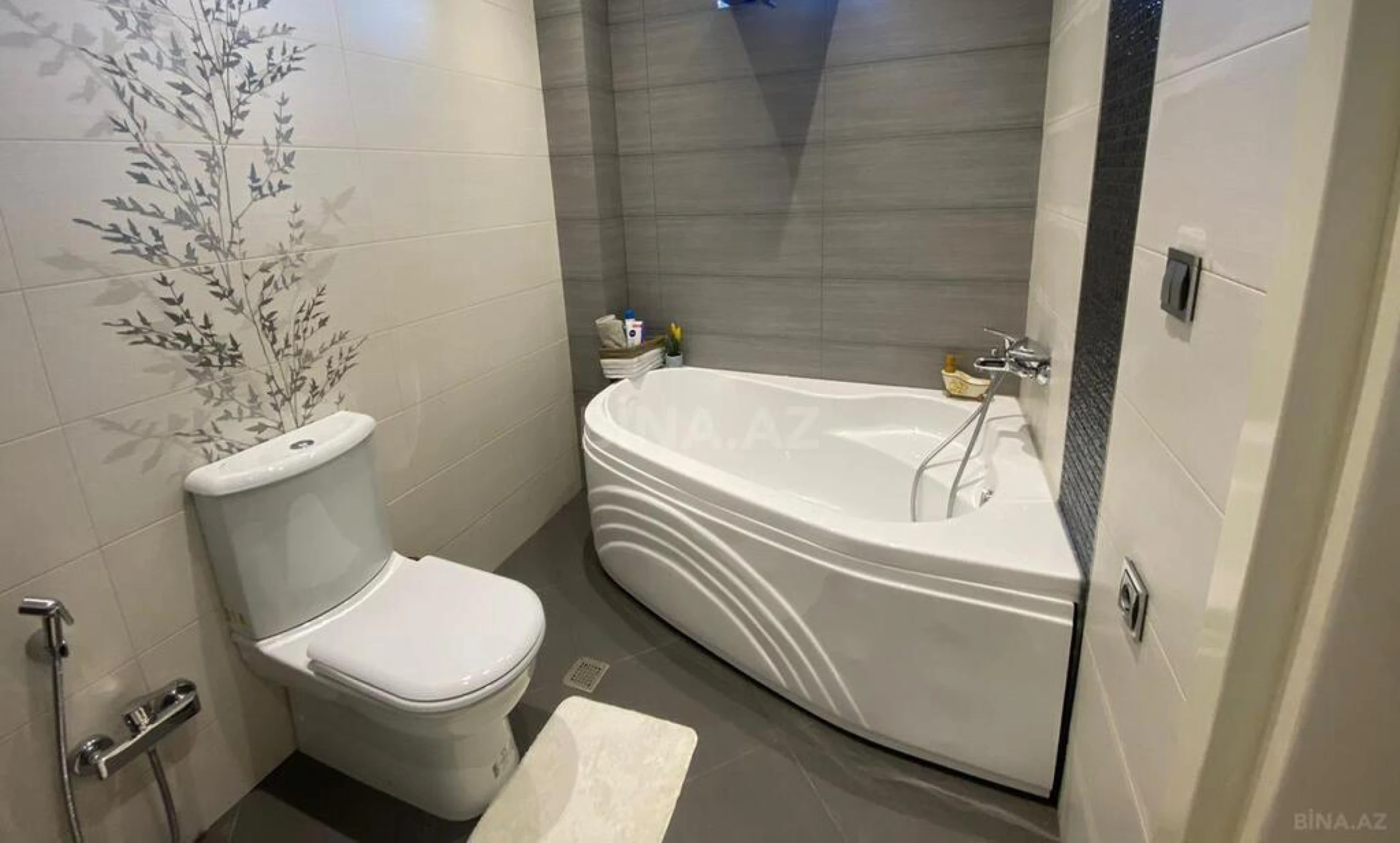 Kirayə verilir 5 otaqlı həyət evi 280 m²