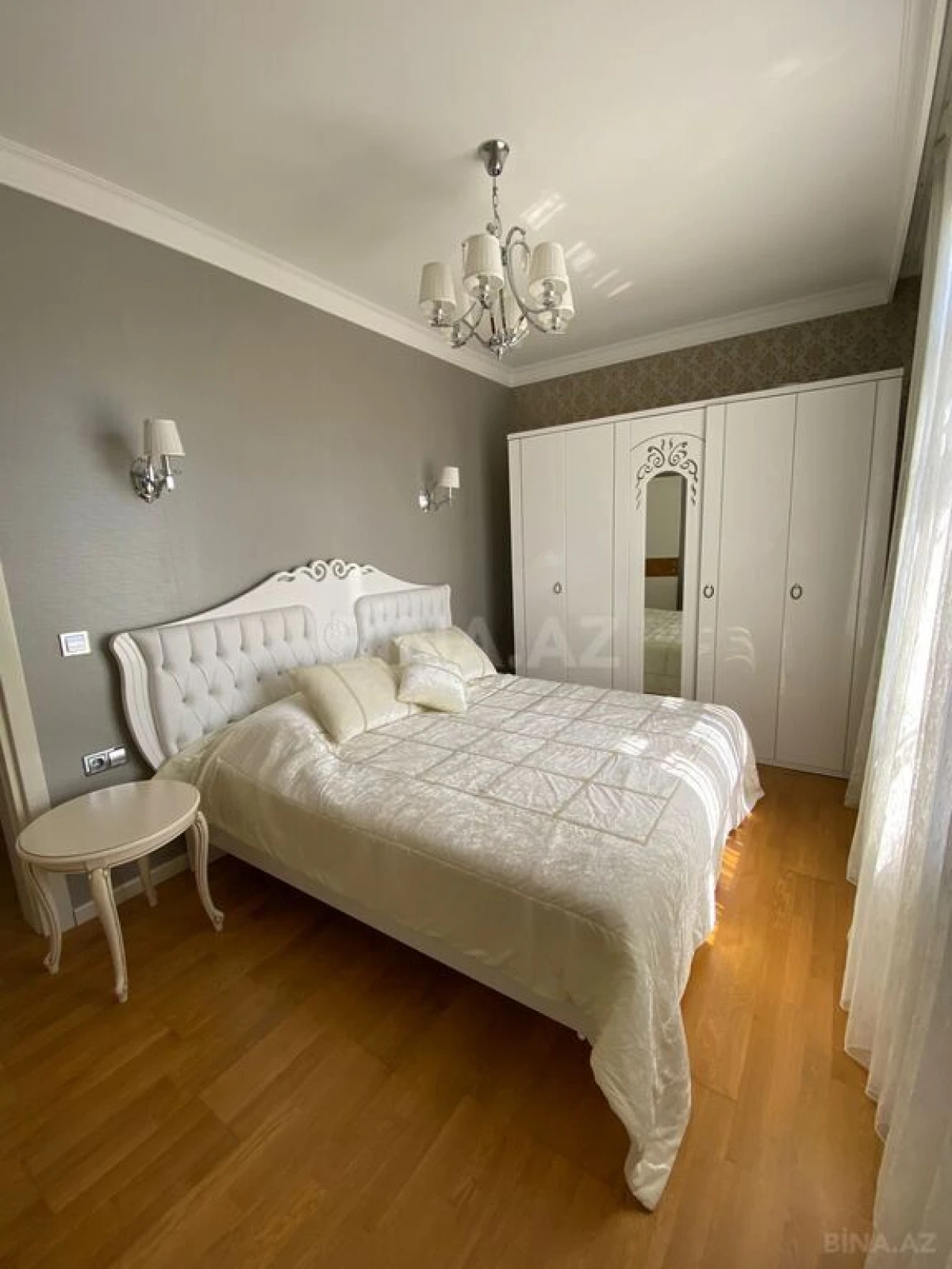 Kirayə verilir 5 otaqlı həyət evi 280 m²