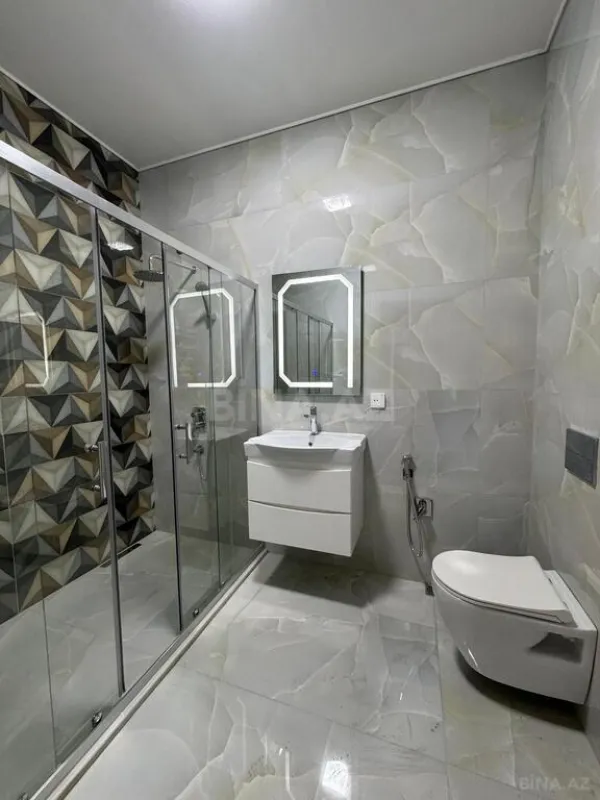 Satılır 7 otaqlı həyət evi 400 m²