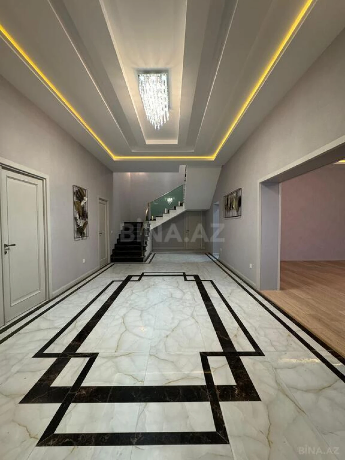 Satılır 7 otaqlı həyət evi 400 m²