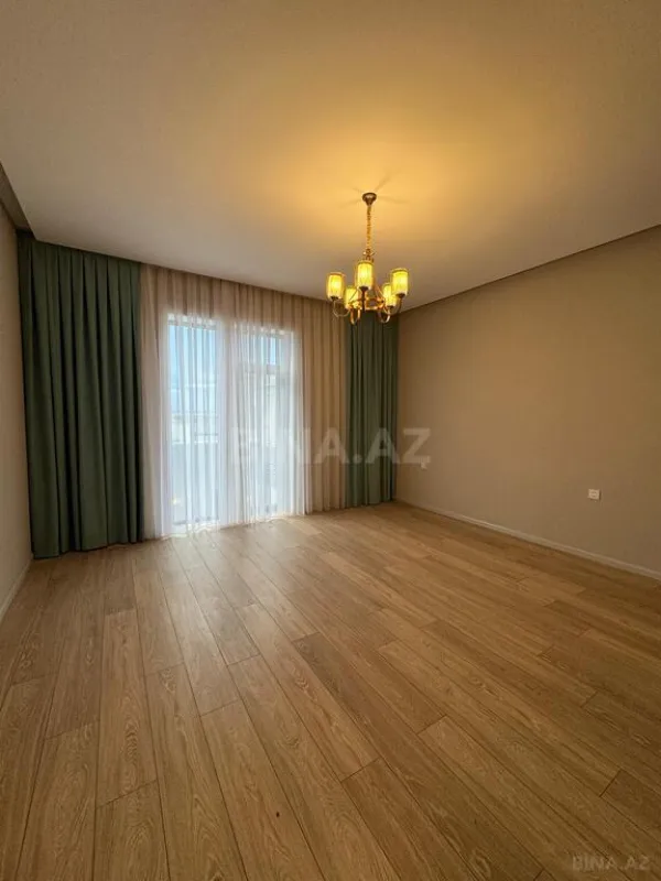 Satılır 7 otaqlı həyət evi 400 m²