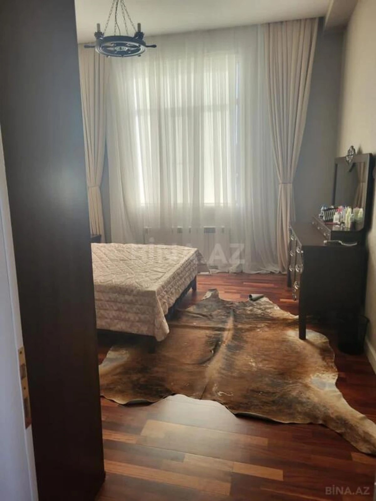 Kirayə verilir 5 otaqlı həyət evi 280 m²