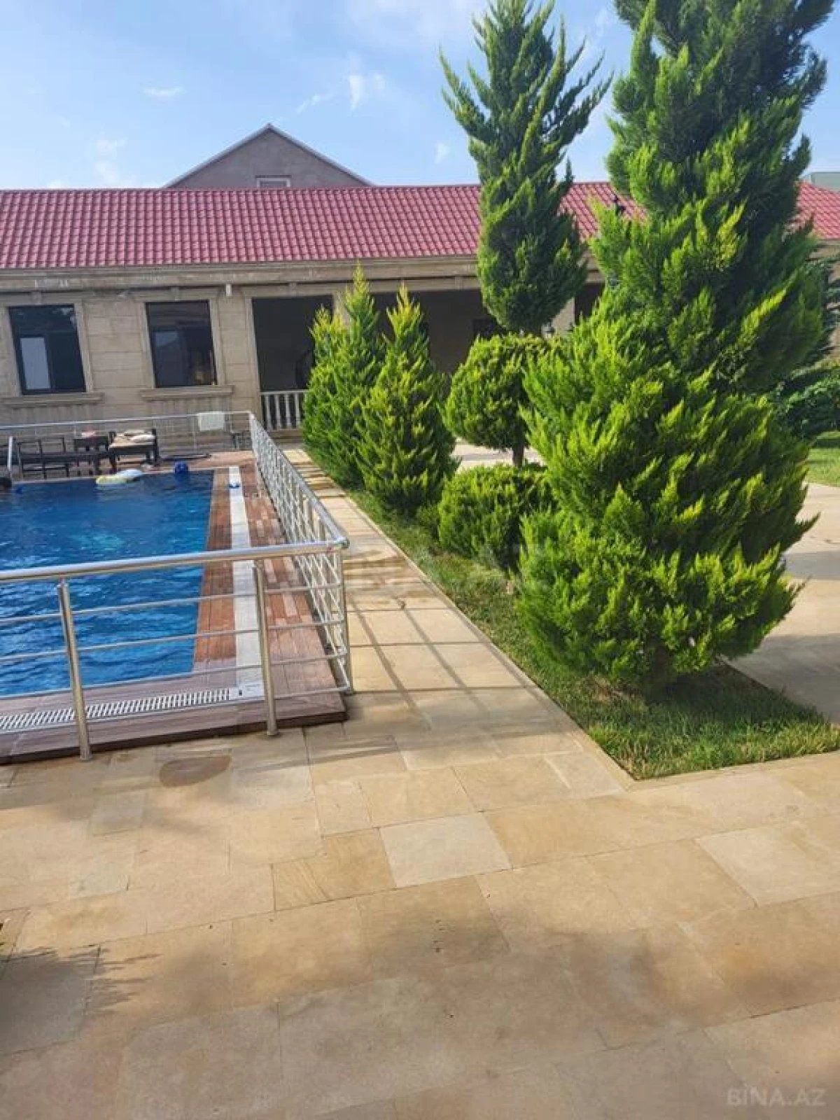 Kirayə verilir 5 otaqlı həyət evi 280 m²