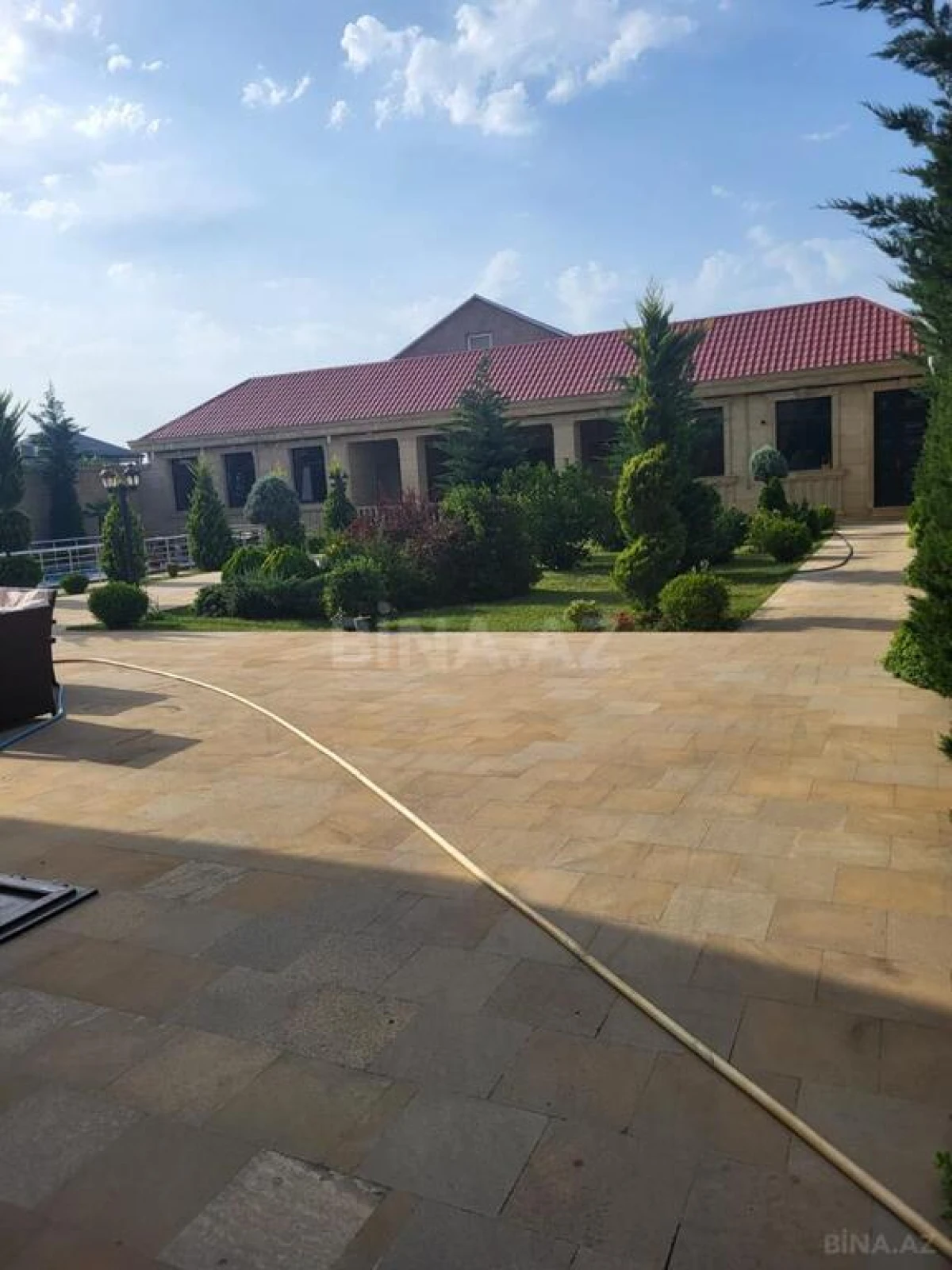 Kirayə verilir 5 otaqlı həyət evi 280 m²