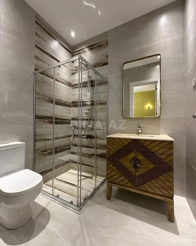 Satılır 4 otaqlı həyət evi 200 m²