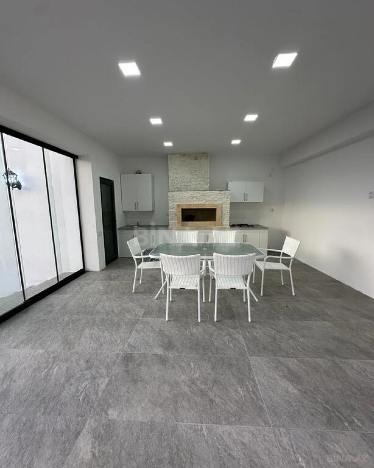 Satılır 4 otaqlı həyət evi 200 m²