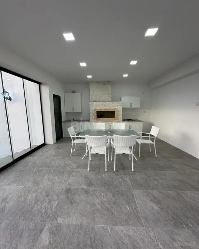 Satılır 4 otaqlı həyət evi 200 m²