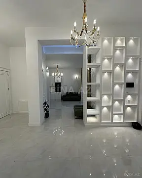 Satılır 4 otaqlı həyət evi 200 m²