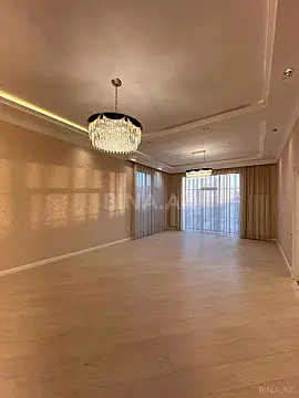 Satılır 4 otaqlı həyət evi 250 m²