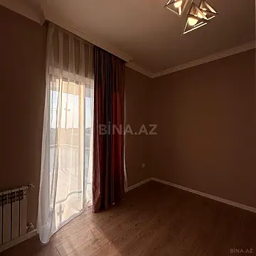 Satılır 5 otaqlı həyət evi 270 m²