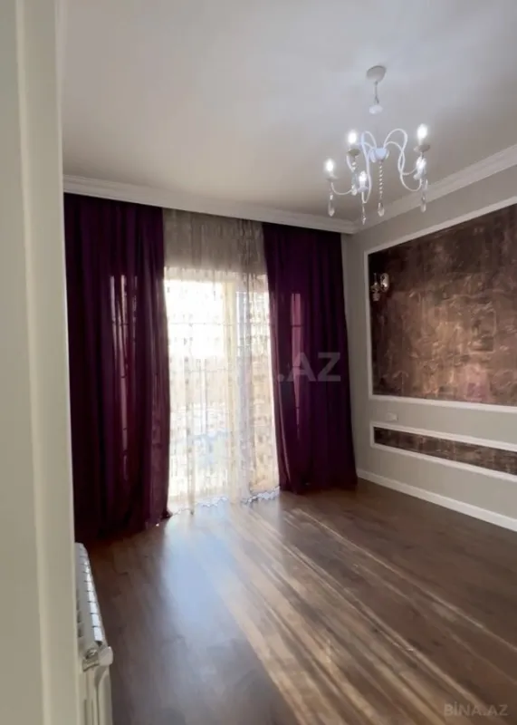 Satılır 6 otaqlı həyət evi 230 m²