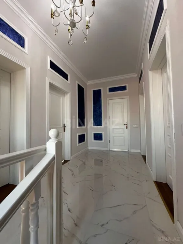 Satılır 6 otaqlı həyət evi 230 m²