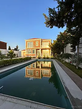 Satılır 6 otaqlı həyət evi 230 m²