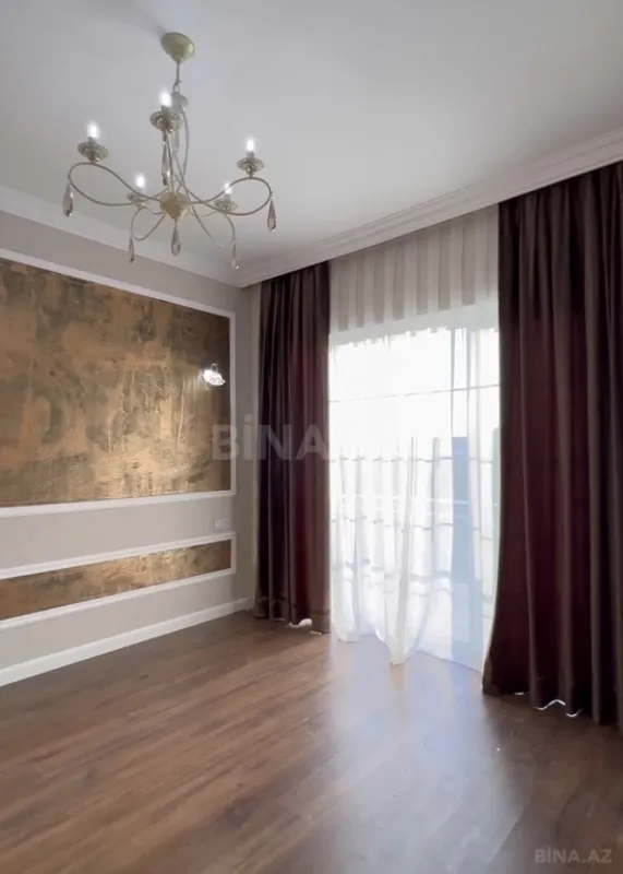 Satılır 6 otaqlı həyət evi 230 m²