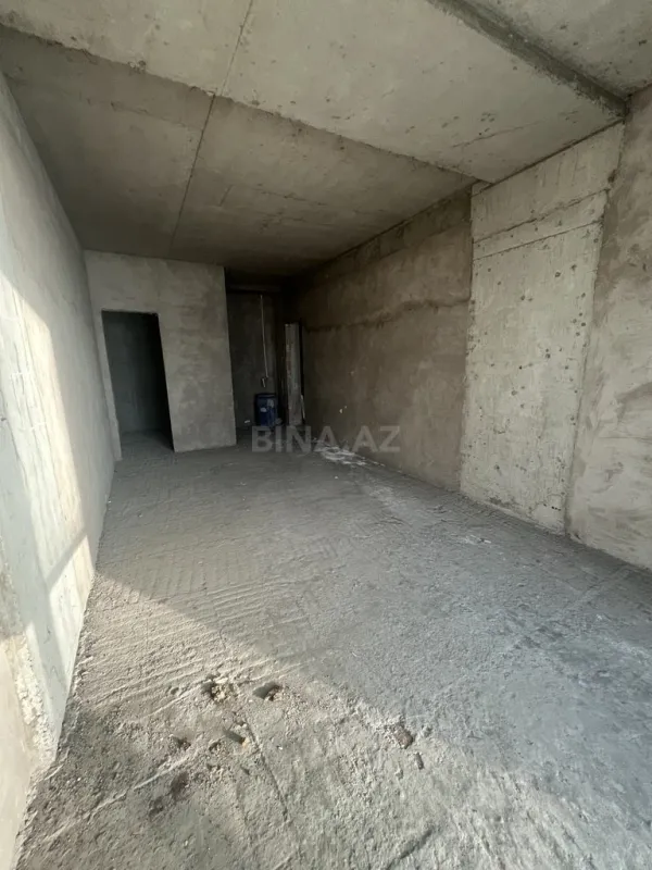 Satılır 3 otaqlı mənzil 200 m²