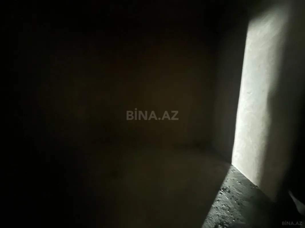 Satılır 3 otaqlı mənzil 200 m²