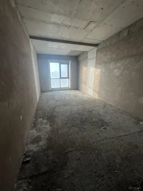 Satılır 3 otaqlı mənzil 200 m²