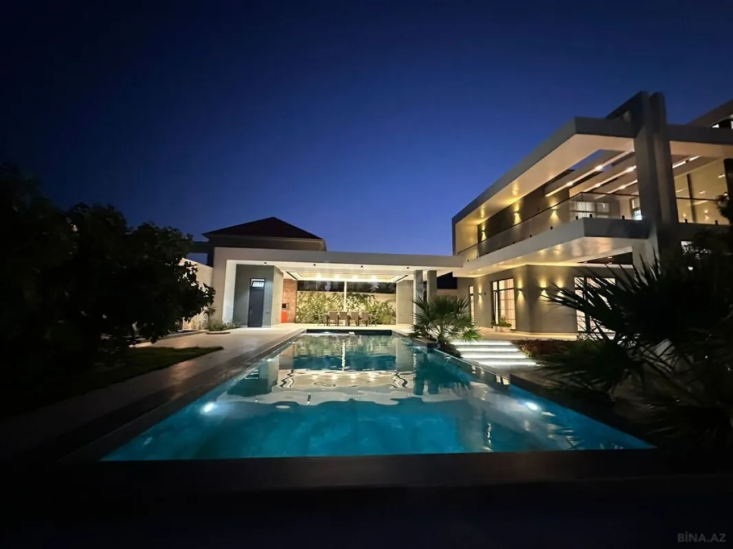 Satılır 7 otaqlı həyət evi 500 m²