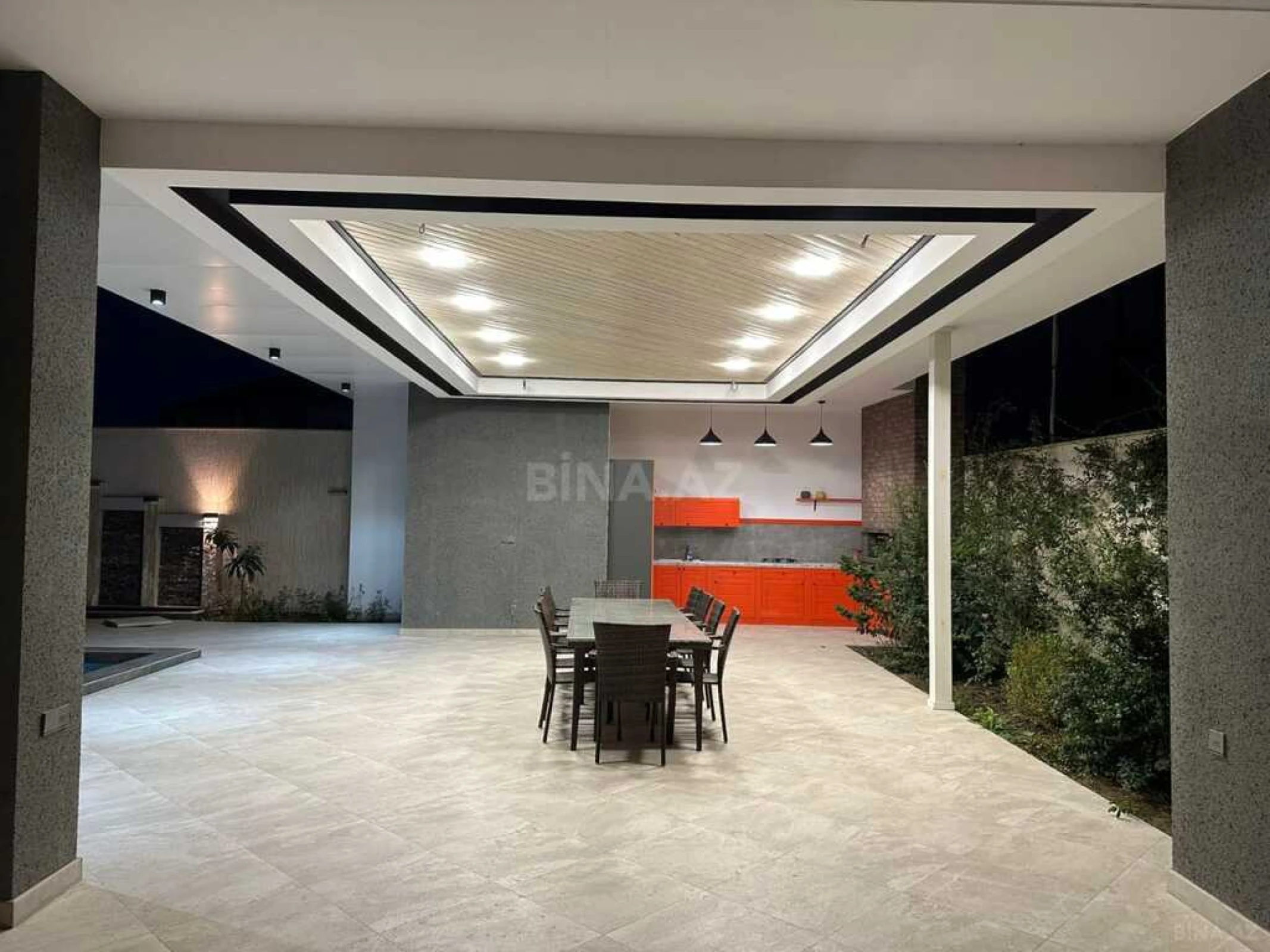 Satılır 7 otaqlı həyət evi 500 m²