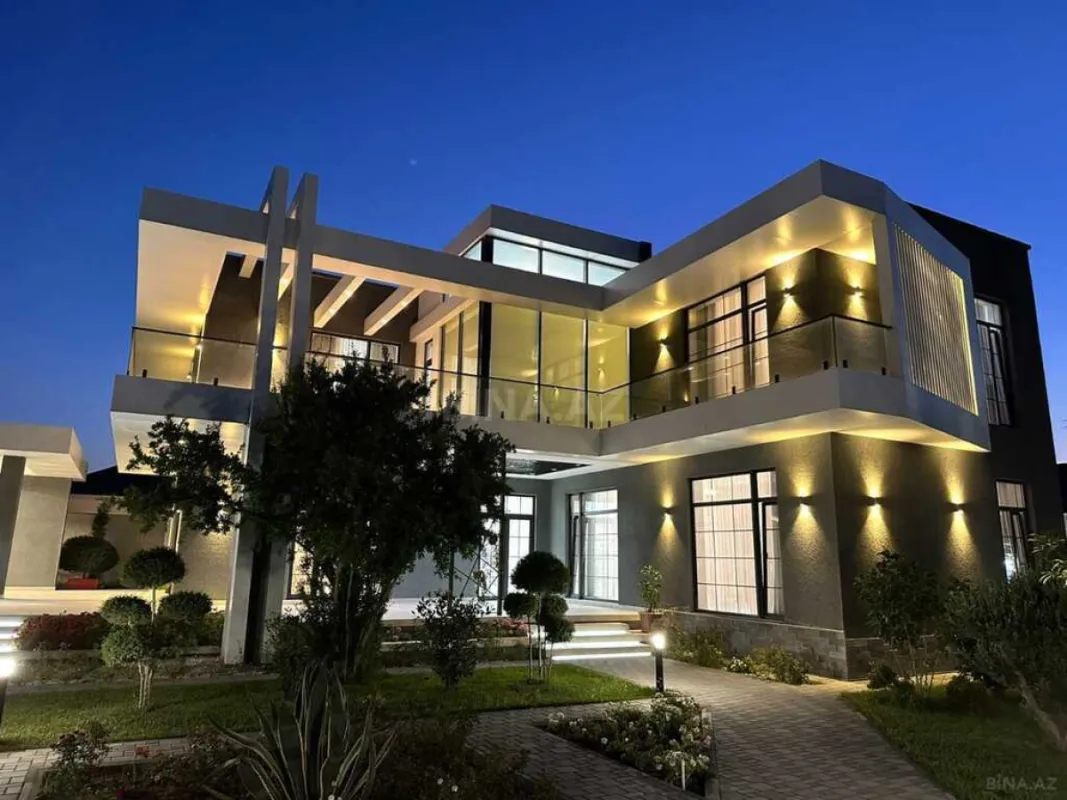 Satılır 7 otaqlı həyət evi 500 m²