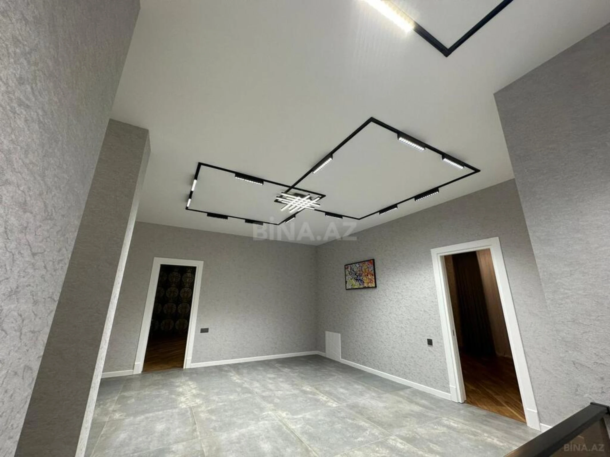 Satılır 7 otaqlı həyət evi 500 m²