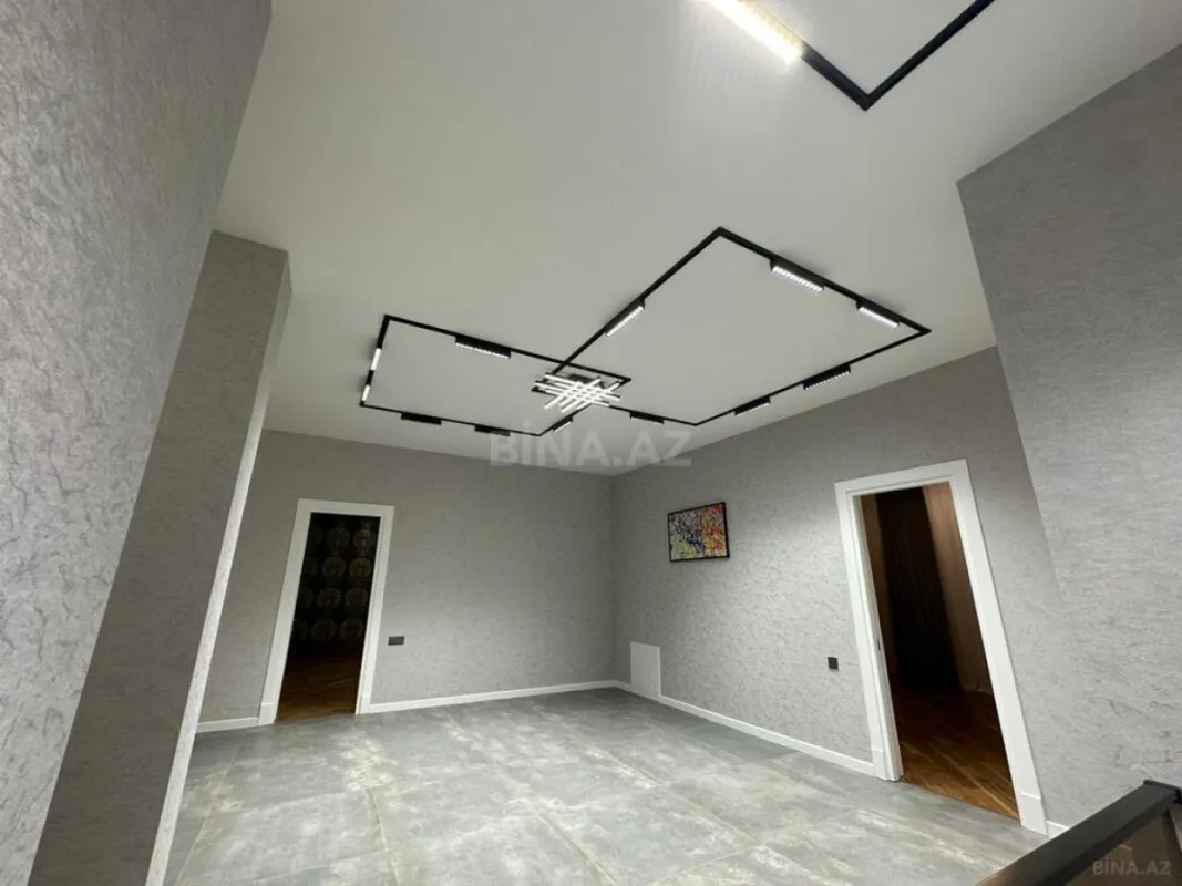 Satılır 7 otaqlı həyət evi 500 m²