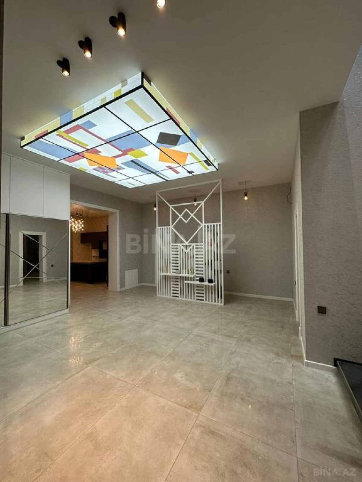 Satılır 7 otaqlı həyət evi 500 m²