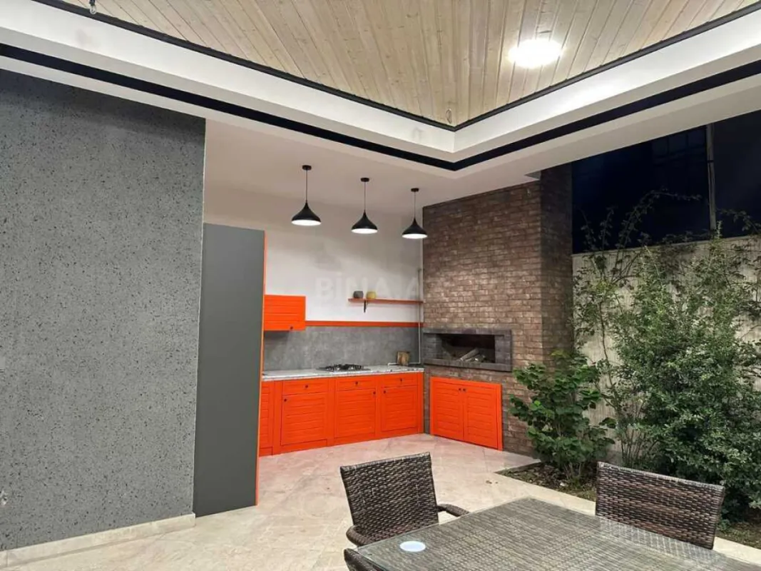 Satılır 7 otaqlı həyət evi 500 m²