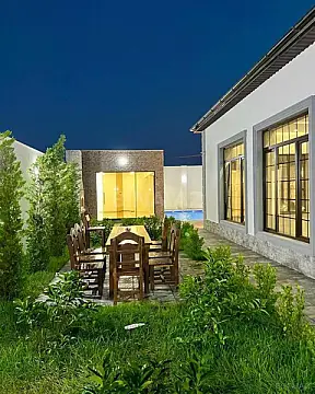 Satılır 4 otaqlı həyət evi 230 m²