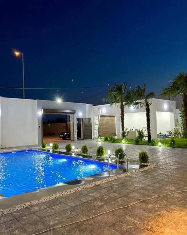 Satılır 4 otaqlı həyət evi 230 m²