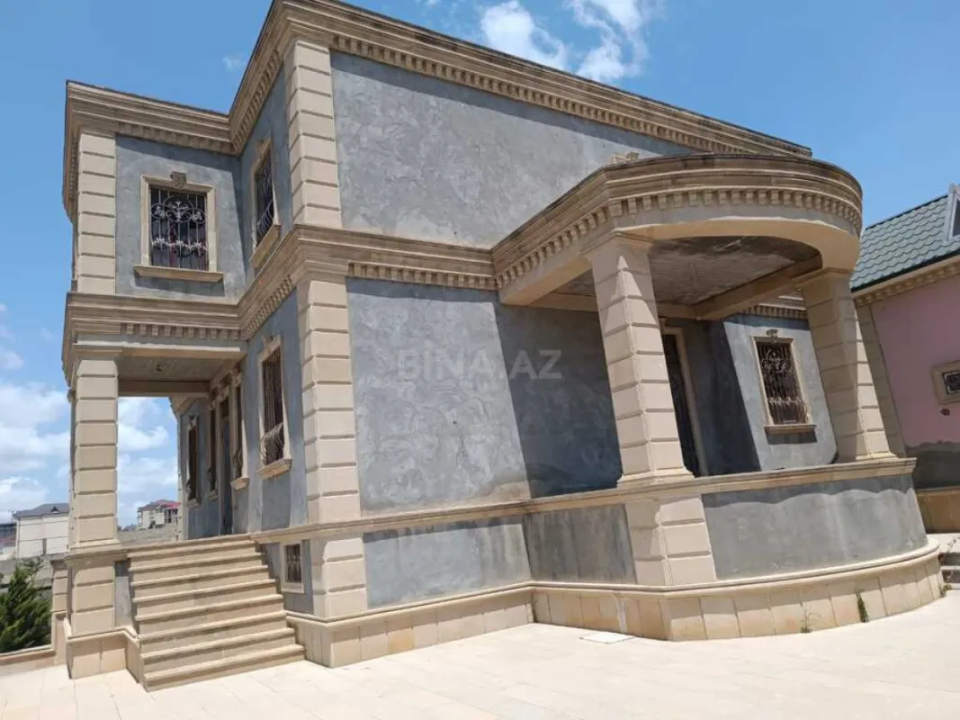 Satılır 7 otaqlı həyət evi 363 m²